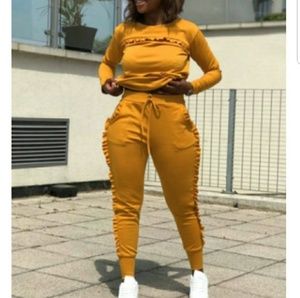 Mustard jogging set